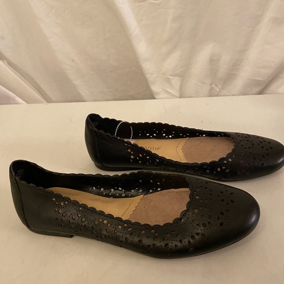 Bella Vita Shoes - Bella Vita black leather scalloped ballet flats 6